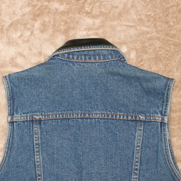 Cache Denim Jean Jacket with Genuine Leather Trim - Length 17 - Pits/Chest 15.5 - Picture 6 of 7